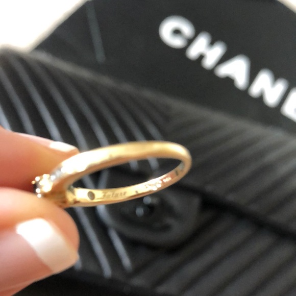 14 kt gold natural emerald and diamond ring. - Picture 13 of 16